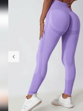 Mooslover Butt-Lifting High-Waist Sculpting Leggings - Lavender Small LIKE NEW